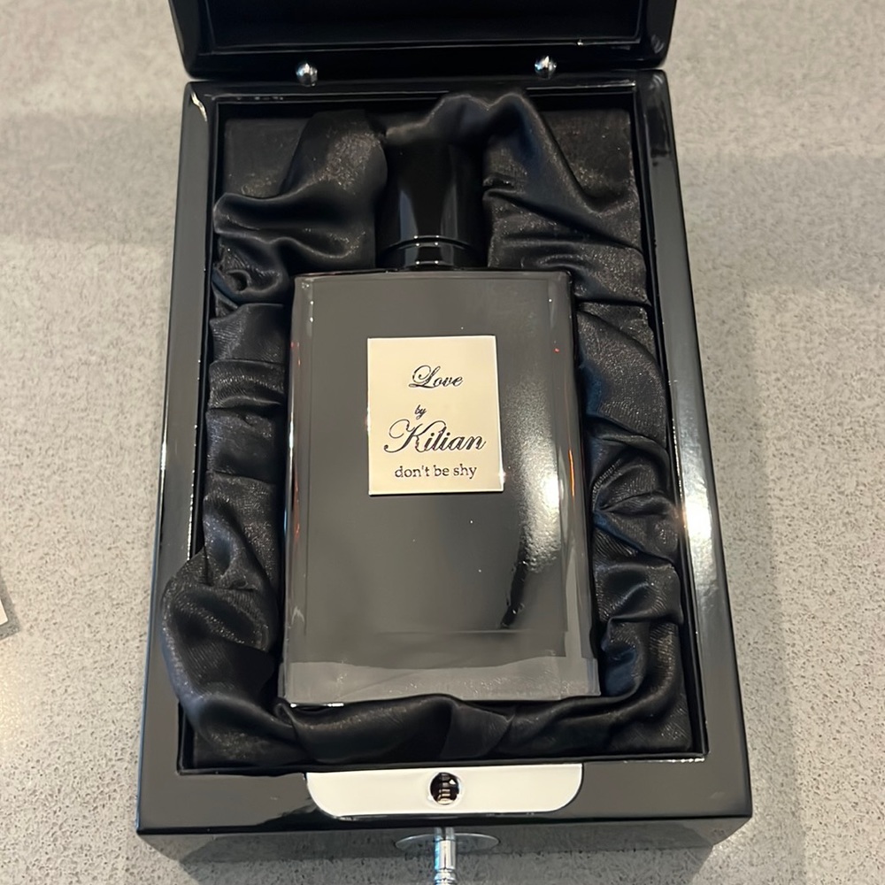 🎉NEW🎉 Love by Killian Don’t Be Shy Perfume